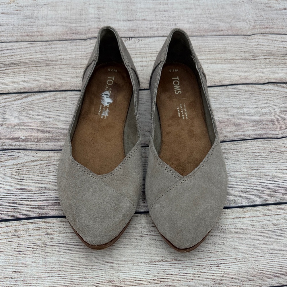 TOMS Women's Taupe Loafers